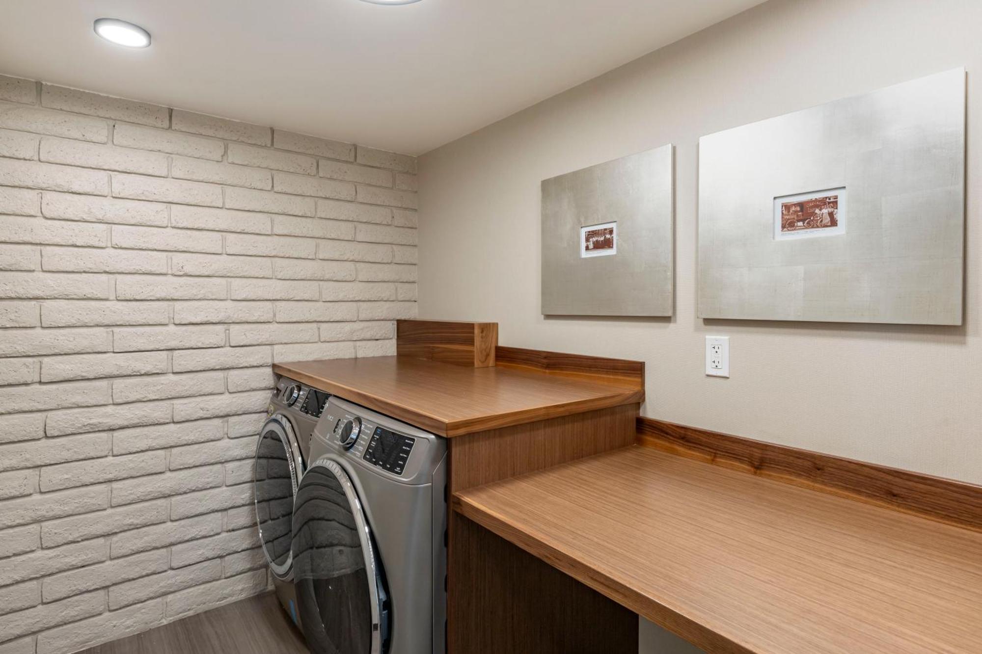 The Gibson Hotel Great Falls, Ascend Hotel Collection Экстерьер фото